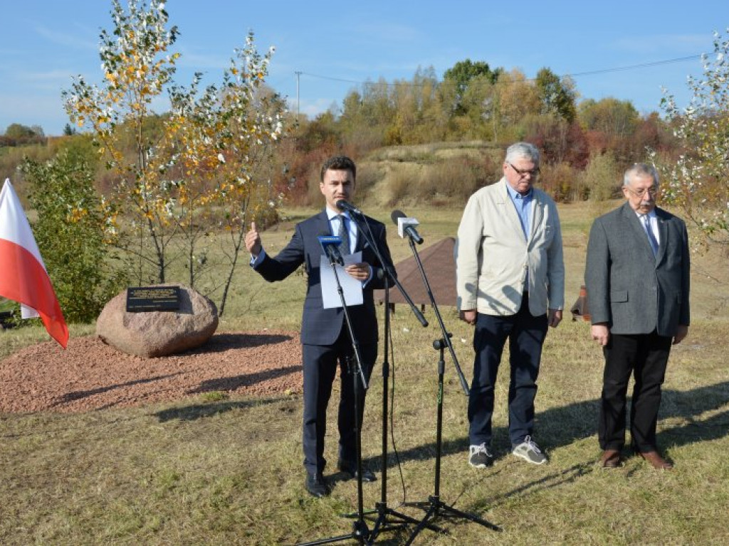 Pamięć o obozie dla Żydów [zdjęcia]