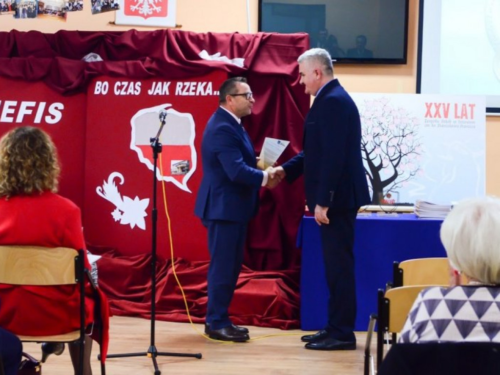 Jubileusz ZS w Jeżowem [zdjęcia]