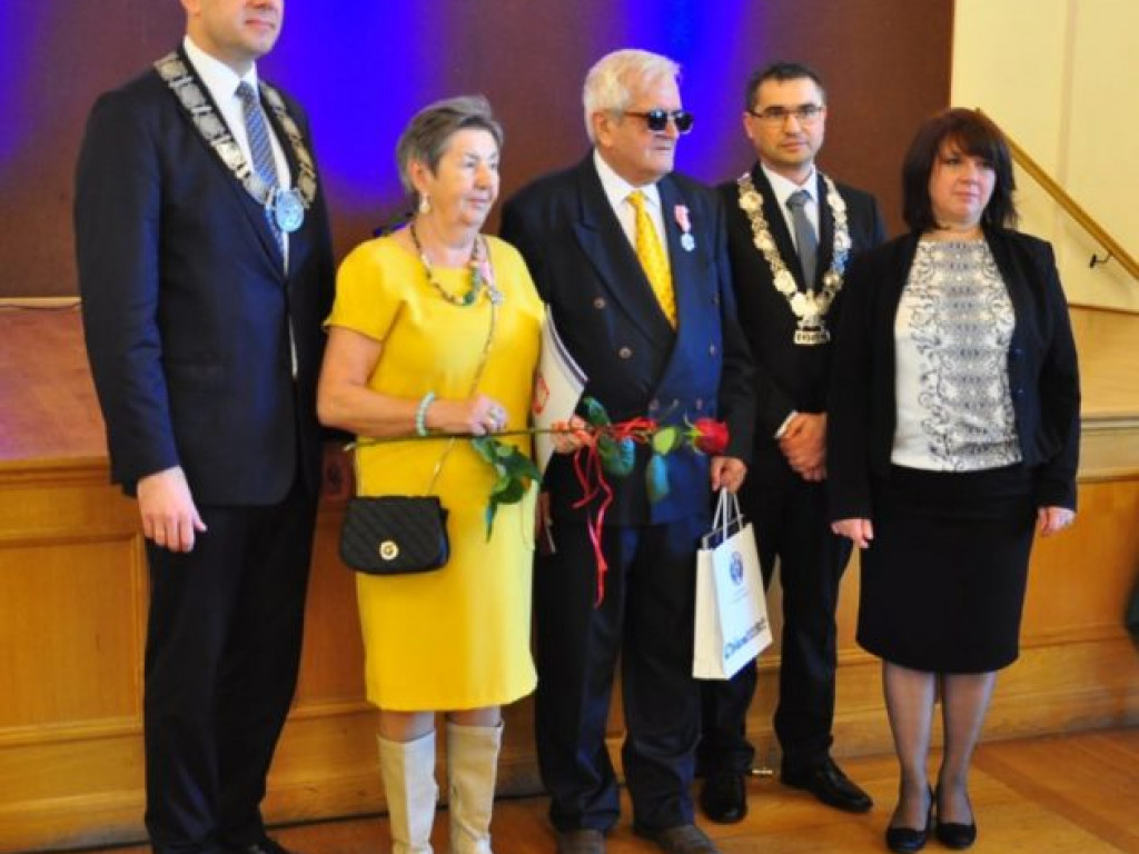 Przeżyli razem 50 lat. Medale dla prawie 40 małżeństw [zdjęcia]