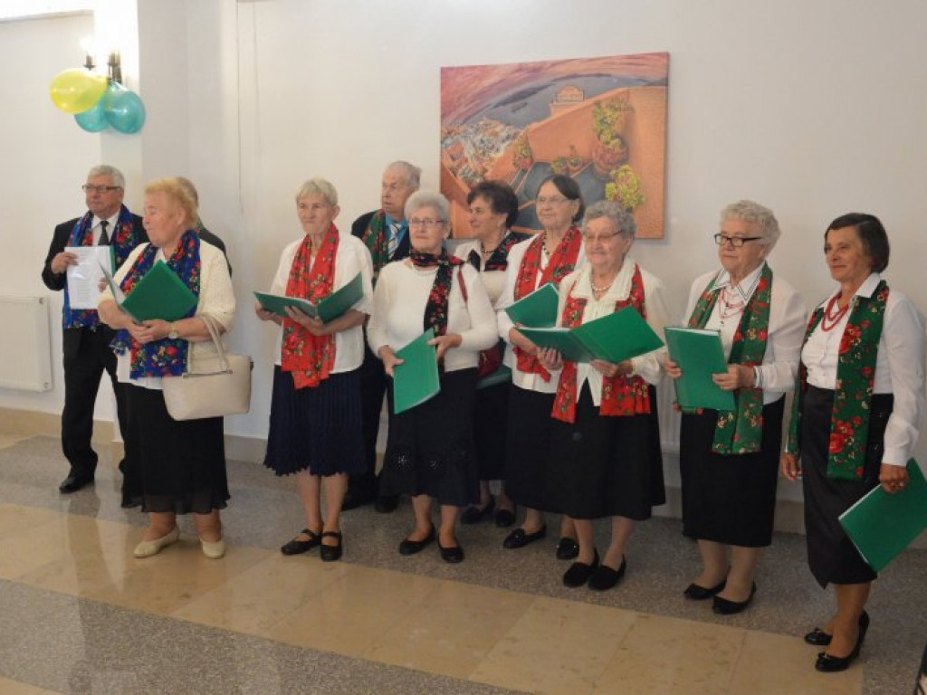 Pokaz mody senioralnej - takie atrakcje podczas Dnia Seniora w Bojanowie [zdjęcia]