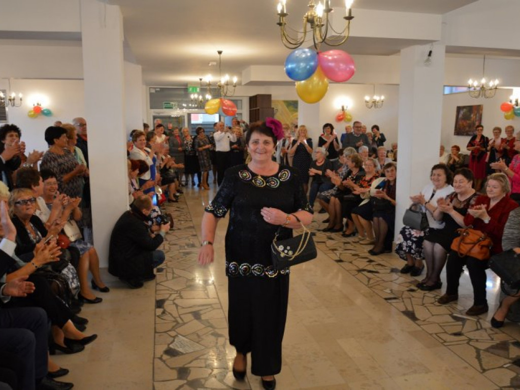 Pokaz mody senioralnej - takie atrakcje podczas Dnia Seniora w Bojanowie [zdjęcia]