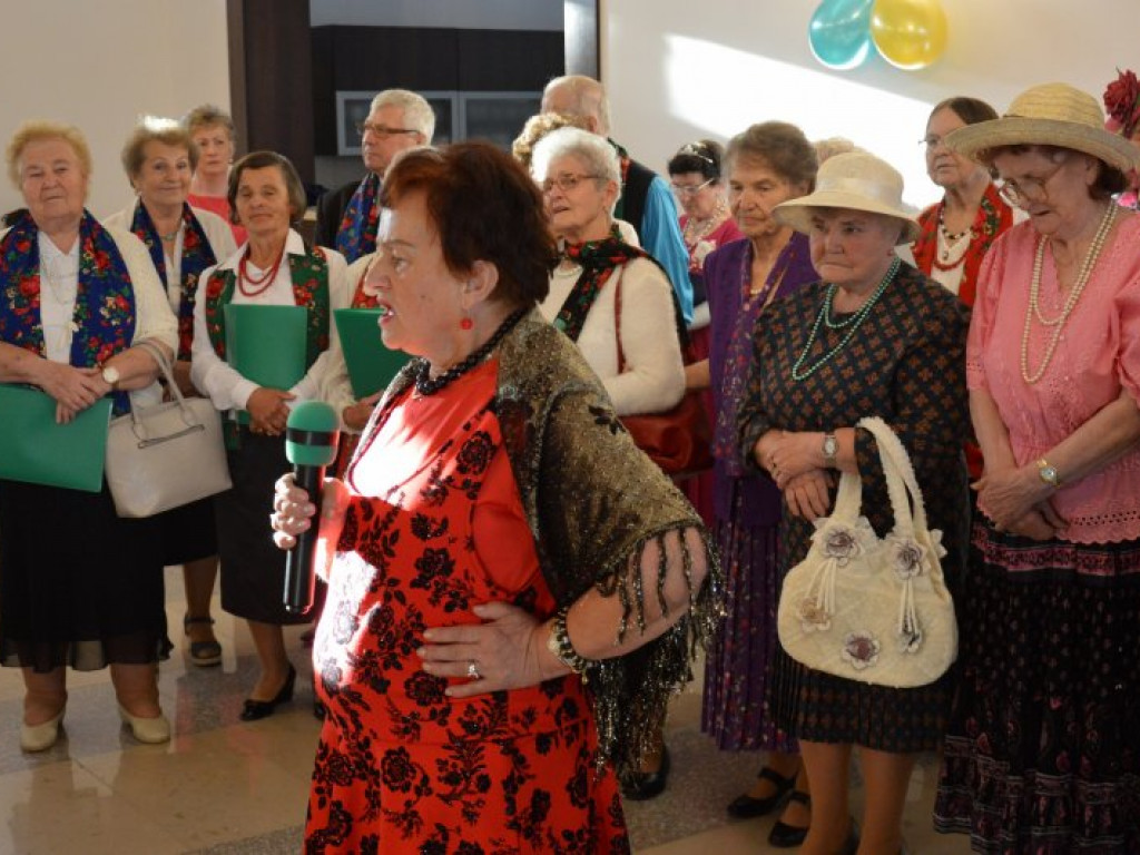 Pokaz mody senioralnej - takie atrakcje podczas Dnia Seniora w Bojanowie [zdjęcia]