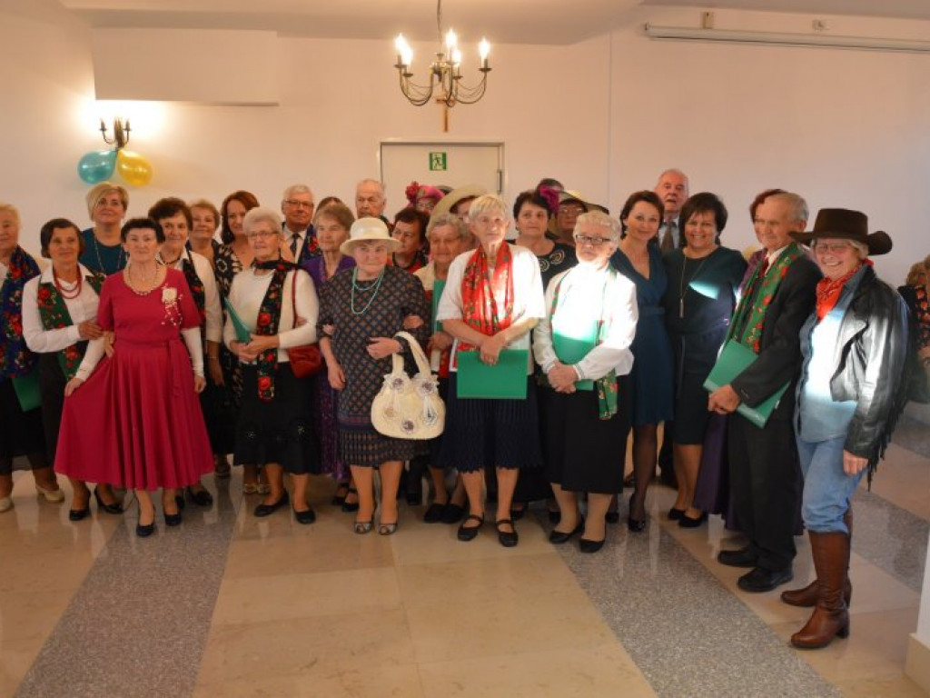 Pokaz mody senioralnej - takie atrakcje podczas Dnia Seniora w Bojanowie [zdjęcia]