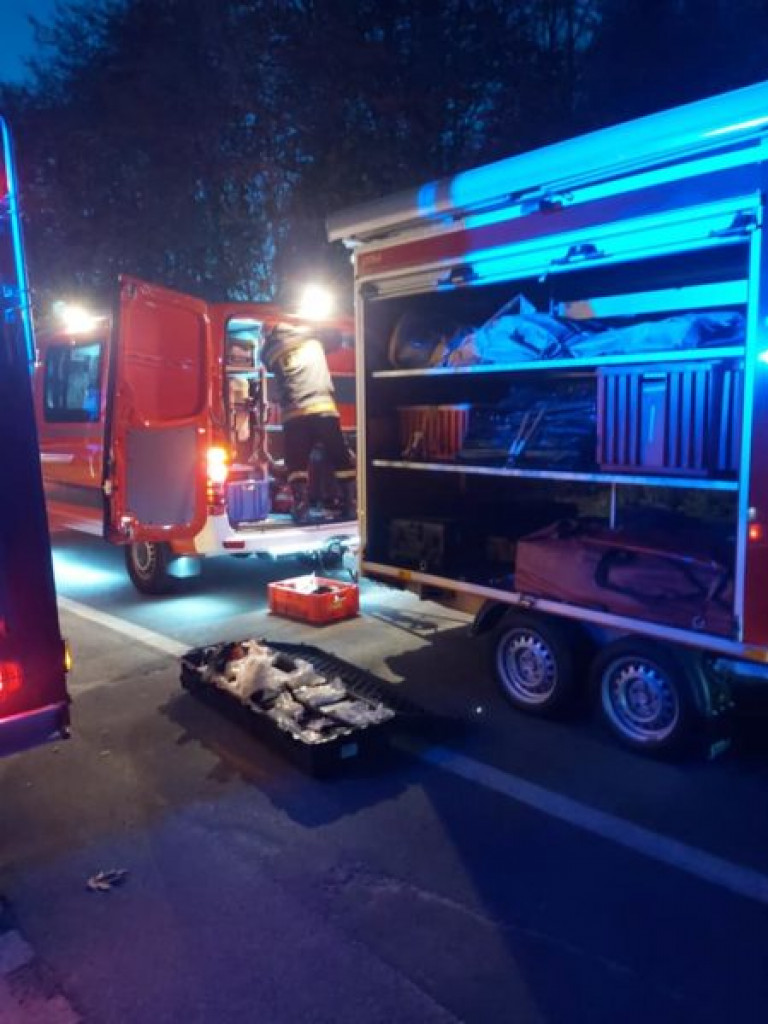 Piana w Jeziorze Tarnobrzeskim. Nie wiadomo, co to za substancja [zdjęcia]