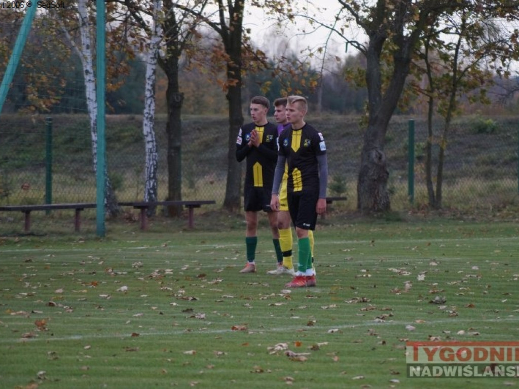 Niespodzianka w Nowej Dębie. Regiofutbol - przegląd weekendu [klasa okręgowa, Stalowa Wola] [zdjęcia]