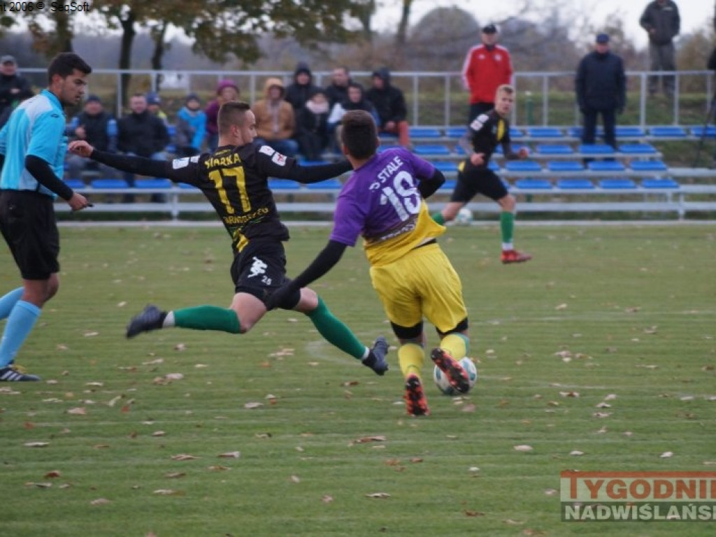 Niespodzianka w Nowej Dębie. Regiofutbol - przegląd weekendu [klasa okręgowa, Stalowa Wola] [zdjęcia]