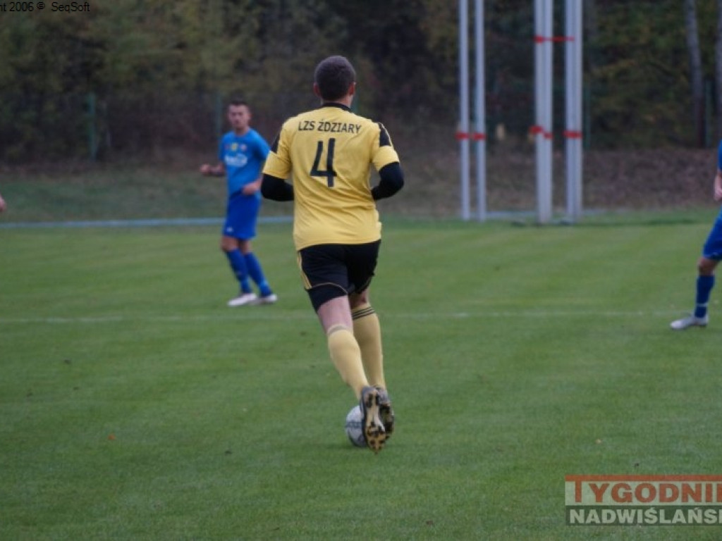 Niespodzianka w Nowej Dębie. Regiofutbol - przegląd weekendu [klasa okręgowa, Stalowa Wola] [zdjęcia]