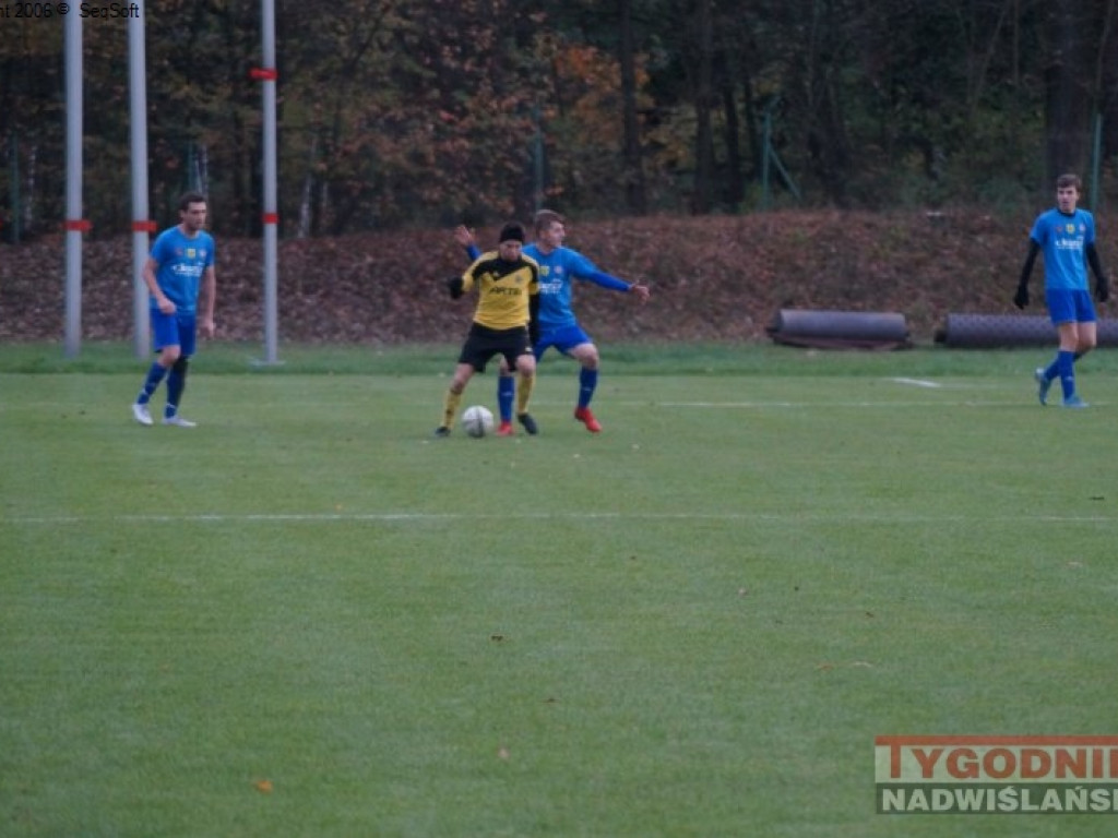 Niespodzianka w Nowej Dębie. Regiofutbol - przegląd weekendu [klasa okręgowa, Stalowa Wola] [zdjęcia]