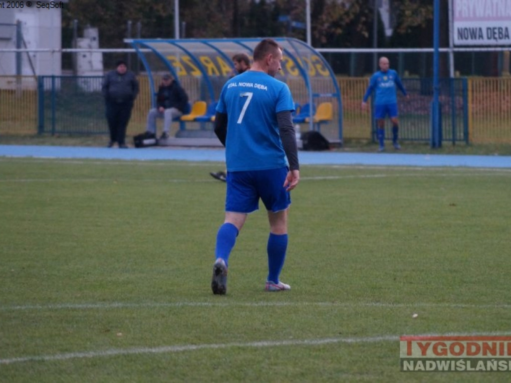 Niespodzianka w Nowej Dębie. Regiofutbol - przegląd weekendu [klasa okręgowa, Stalowa Wola] [zdjęcia]
