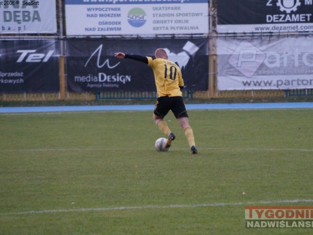 Niespodzianka w Nowej Dębie. Regiofutbol - przegląd weekendu [klasa okręgowa, Stalowa Wola] [zdjęcia]