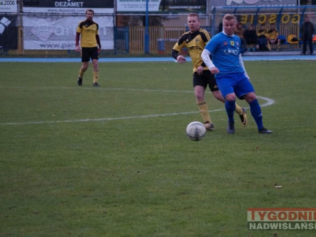 Niespodzianka w Nowej Dębie. Regiofutbol - przegląd weekendu [klasa okręgowa, Stalowa Wola] [zdjęcia]