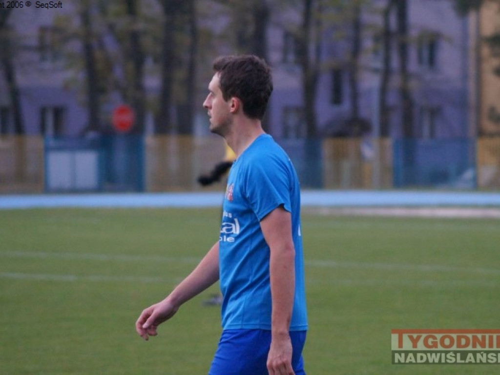 Niespodzianka w Nowej Dębie. Regiofutbol - przegląd weekendu [klasa okręgowa, Stalowa Wola] [zdjęcia]