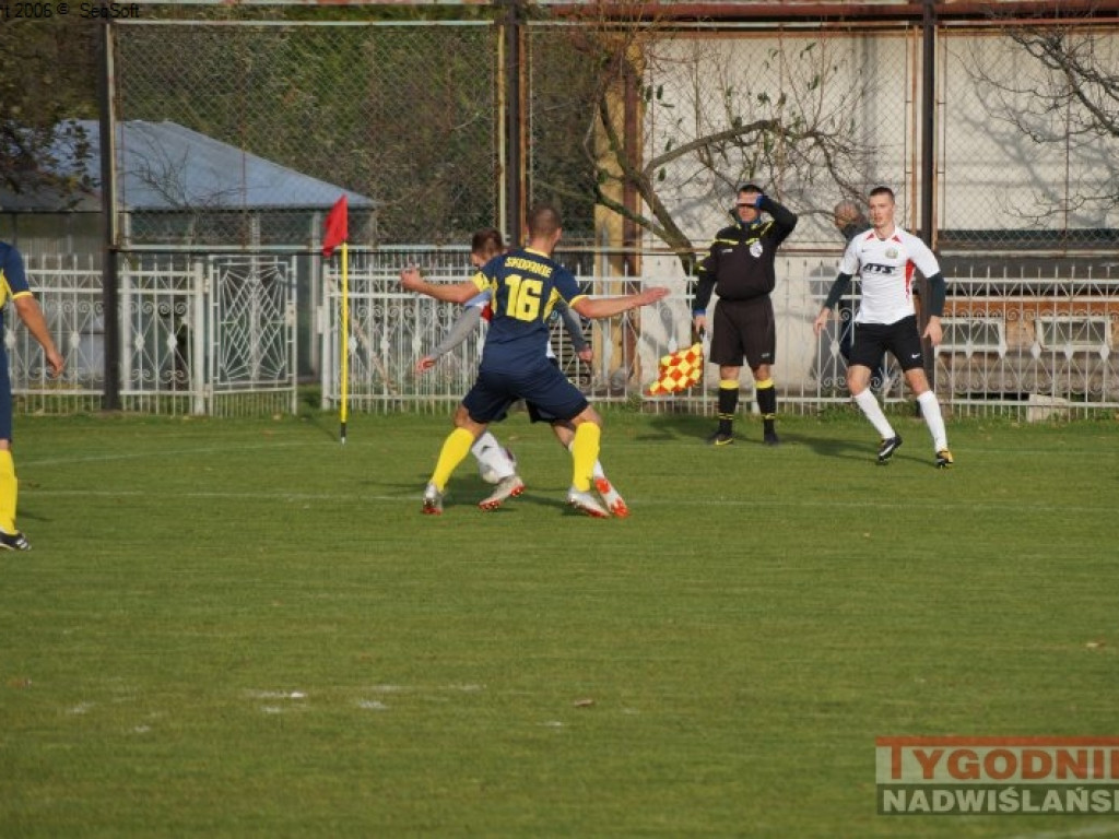 Piłkarska niedziela w gminie Baranów Sandomierski. Regiofutbol - przegląd weekendu [klasa A, gr. I Stalowa Wola]
