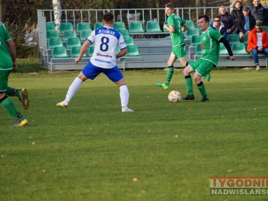 Piłkarska niedziela w gminie Baranów Sandomierski. Regiofutbol - przegląd weekendu [klasa A, gr. I Stalowa Wola]