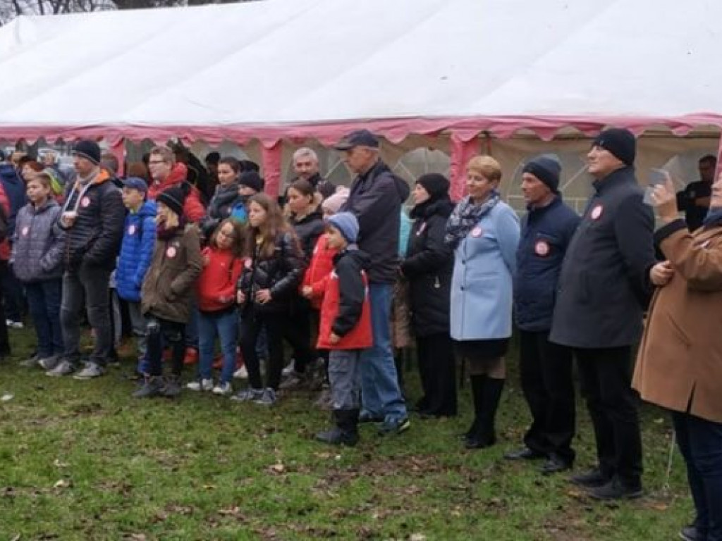 Zagrali w mobilną grę terenową w Skotnikach [zdjęcia] [wideo]