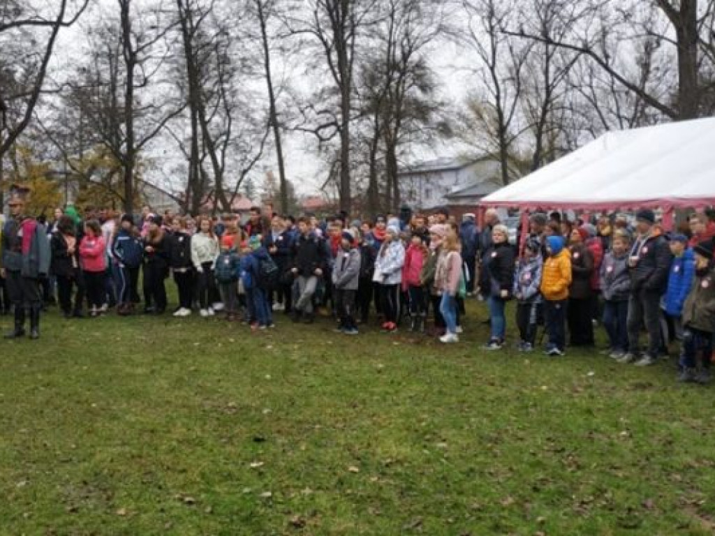 Zagrali w mobilną grę terenową w Skotnikach [zdjęcia] [wideo]