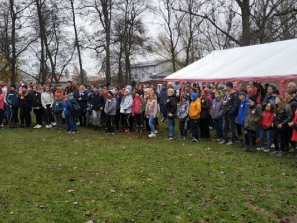 Zagrali w mobilną grę terenową w Skotnikach [zdjęcia] [wideo]