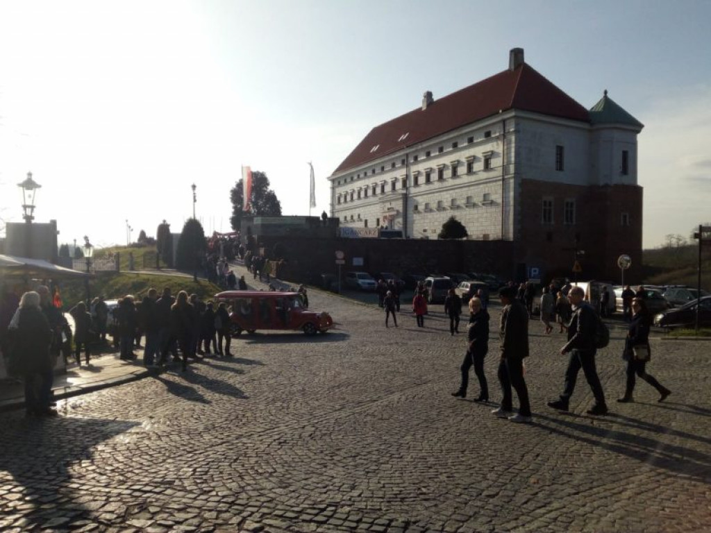 W Sandomierzu trwa Święto Młodego Wina [ZDJĘCIA]