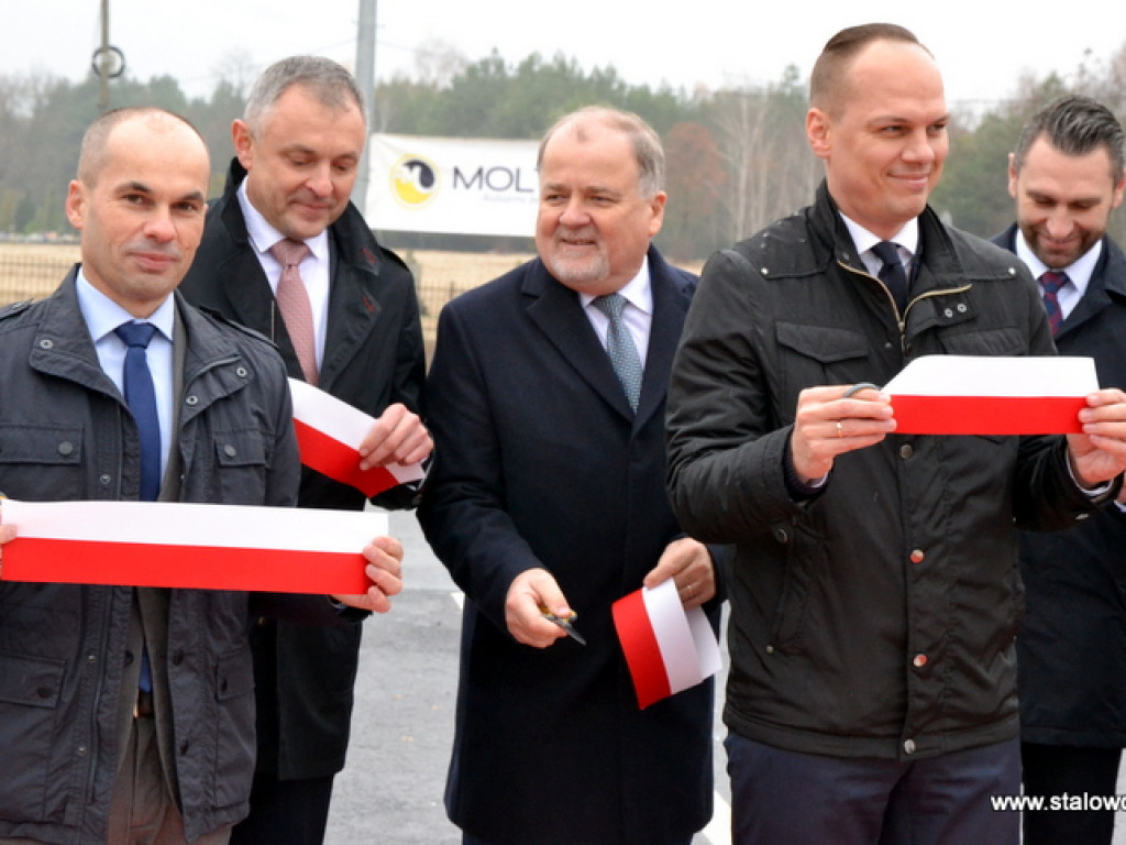 Rondo i droga powiatowa w Pysznicy gotowe. Uroczyste otwarcie i poświęcenie [zdjęcia]