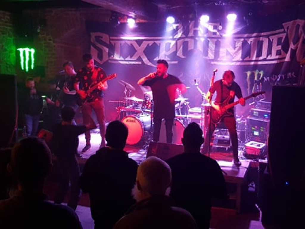 Rockowe Mikołajki w Lapidarium pod Ratuszem [zdjęcia]