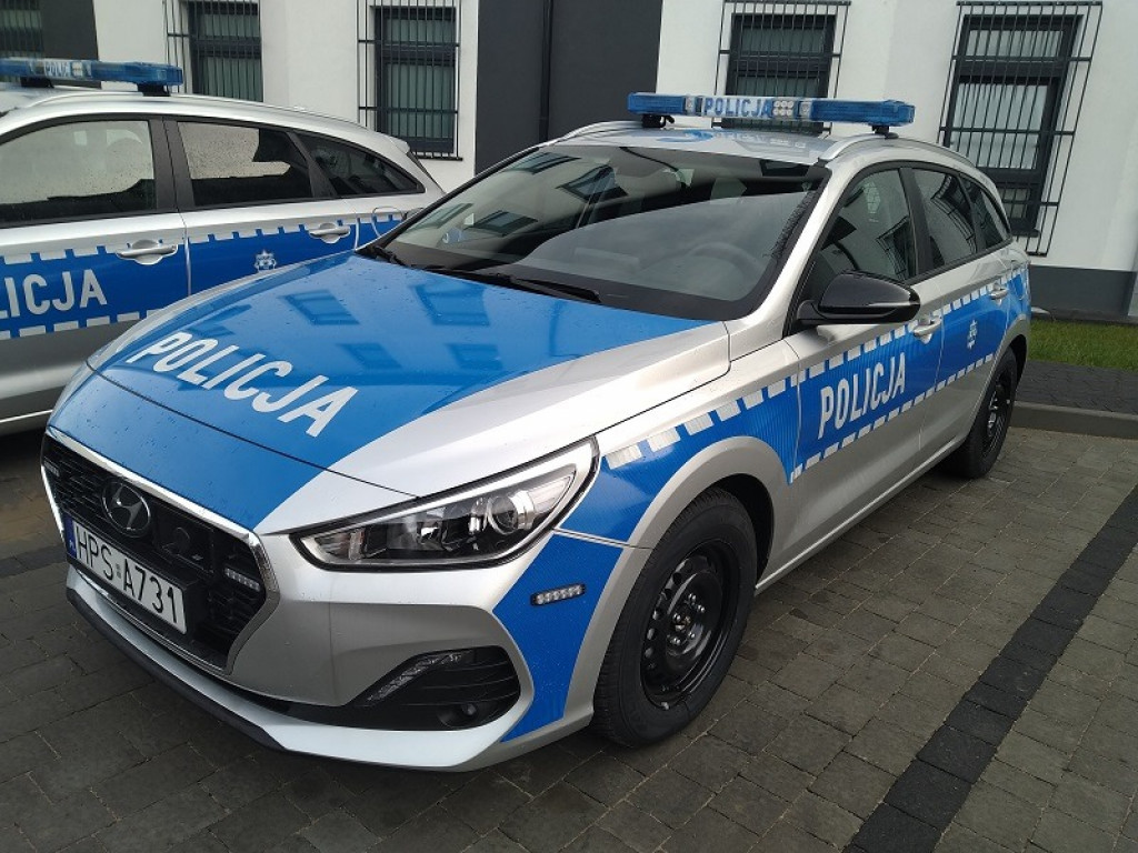 Nowe radiowozy na sandomierskich drogach [zdjęcia]