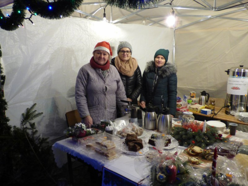 Opatowski kiermasz Bożonarodzeniowy [zdjęcia]