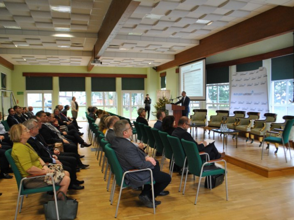 Kadry dla przemysłu - konferencja na rzecz edukacji zawodowej [zdjęcia]