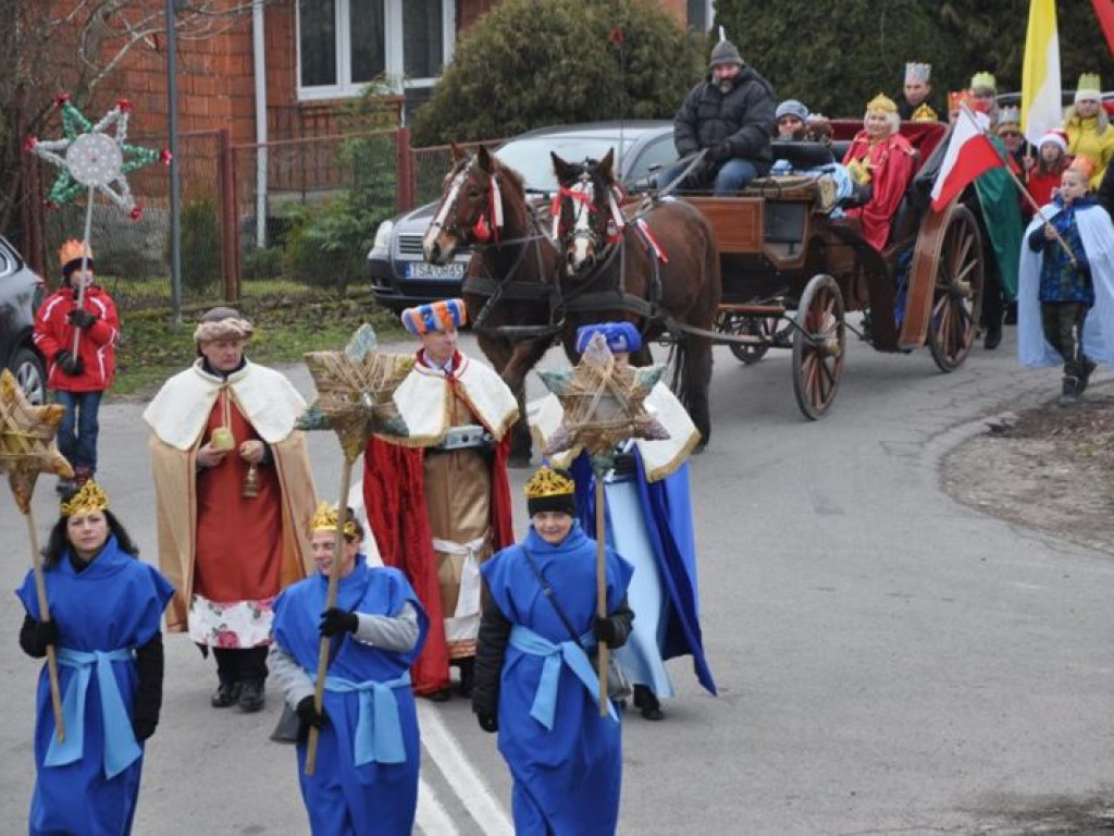 Orszak, jasełka i wspólne kolędowanie w Czyżowie Szlacheckim [zdjęcia]