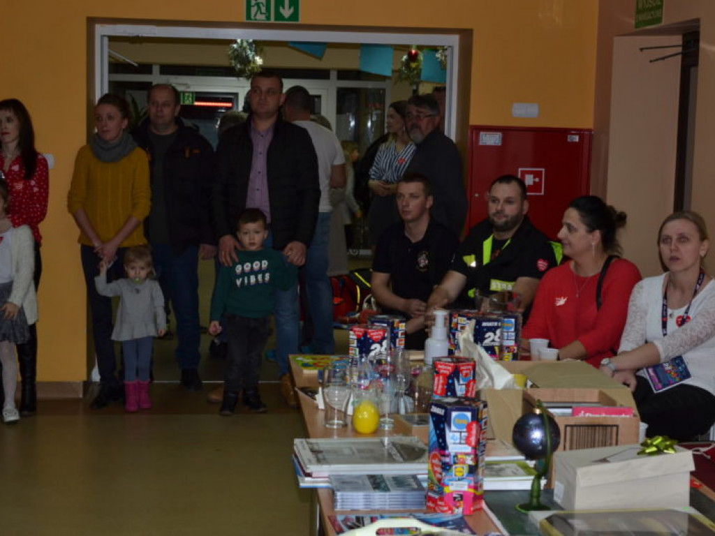 W Rytwianach kwestowało ponad 40 wolontariuszy WOŚP (zdjęcia)
