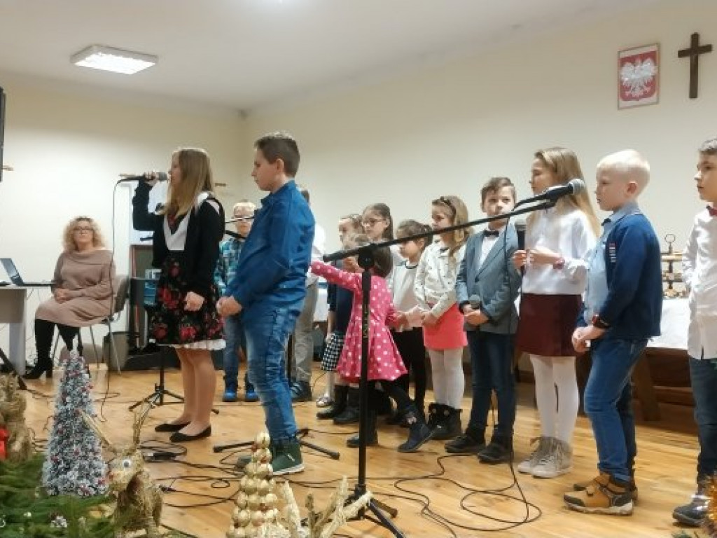 Noworoczny koncert kolęd i pastorałek w Gorzyczanach [zdjęcia]