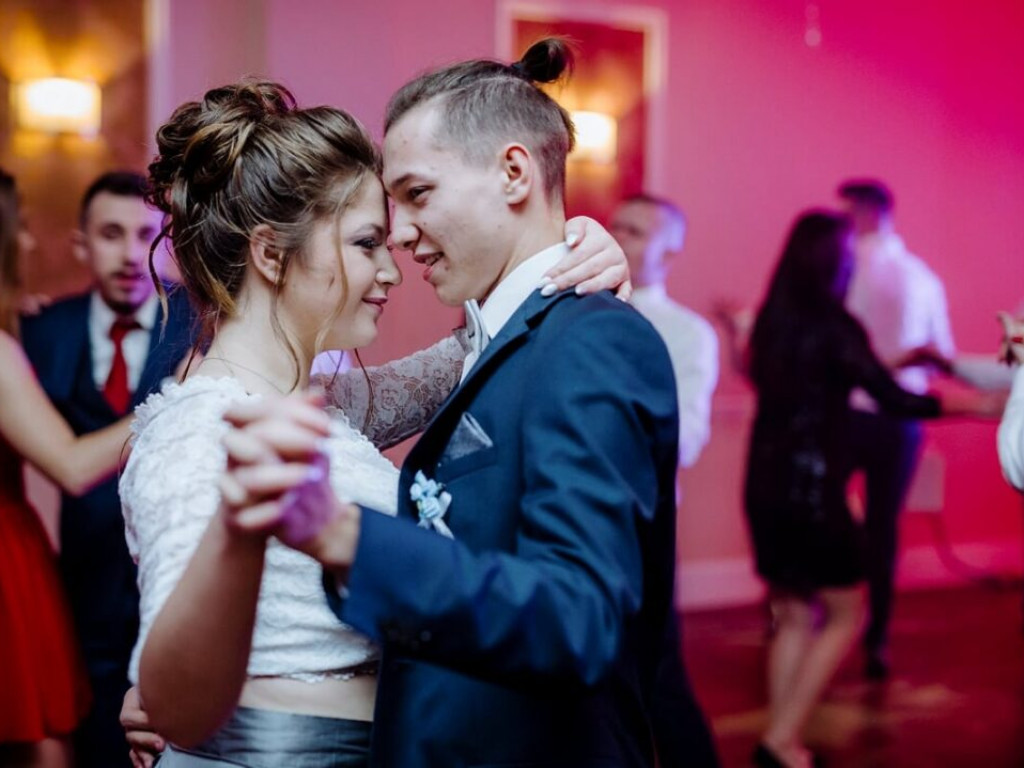 Niech żyje bal! Studniówka niżańskiej szkoły [zdjęcia]