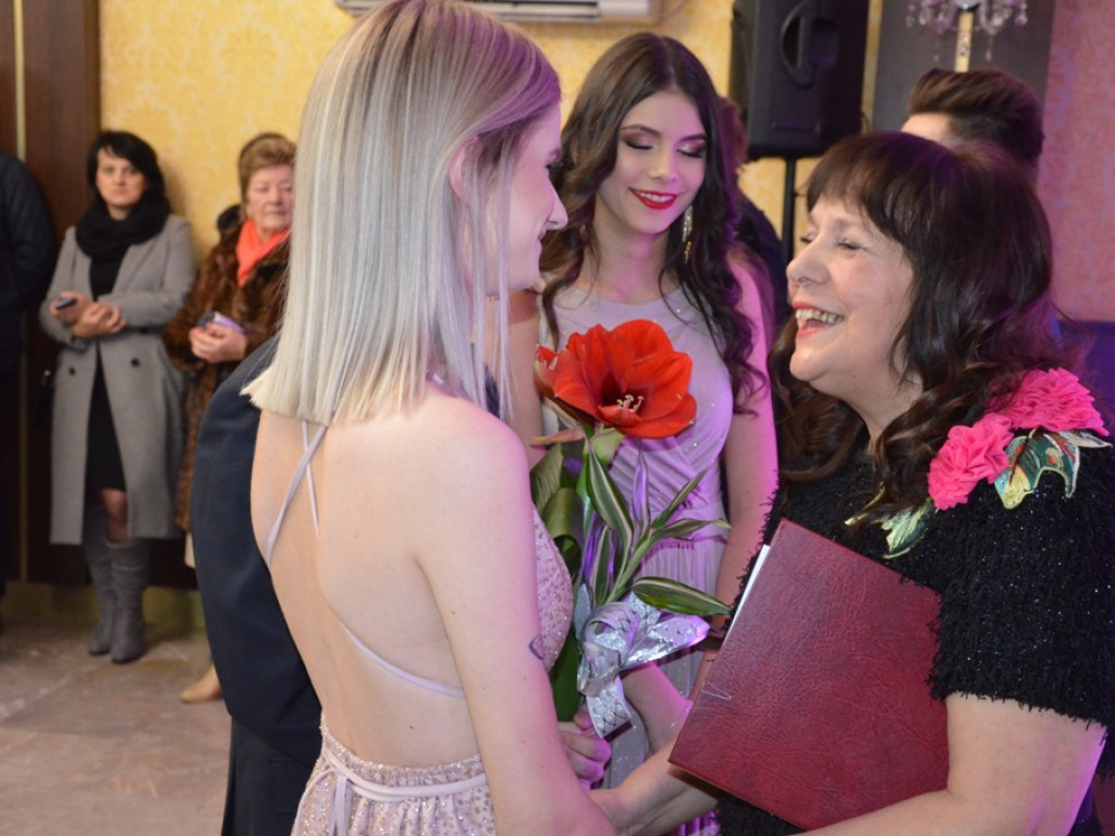 Studniówka LO im. Wyszyńskiego w Staszowie [duża galeria zdjęć!]
