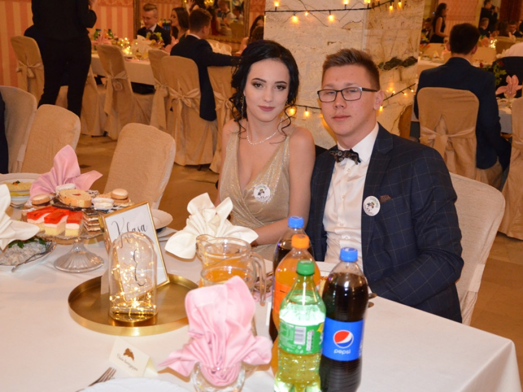 Studniówka LO im. Wyszyńskiego w Staszowie [duża galeria zdjęć!]