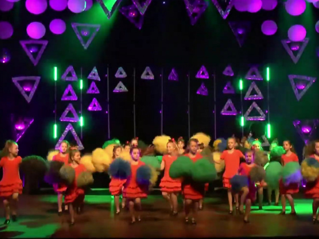 W Samorządowym Ośrodku Kultury w Nowej Dębie odbyła się IV gala taneczna 