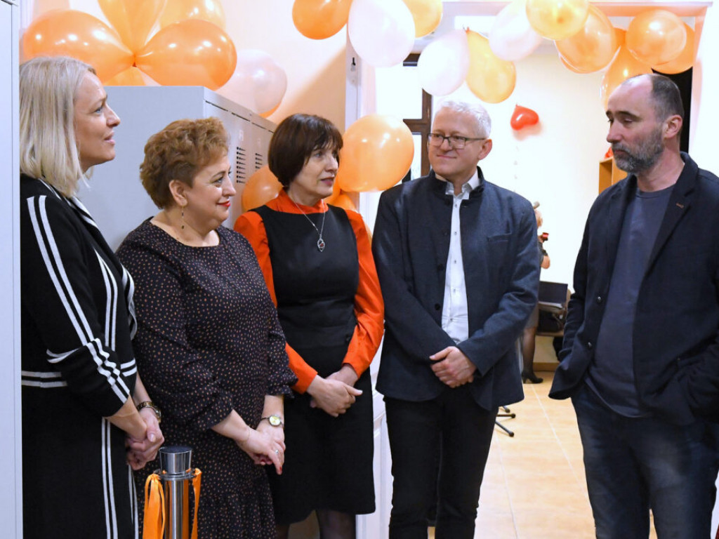 Seniorzy w nowej siedzibie [zdjęcia]