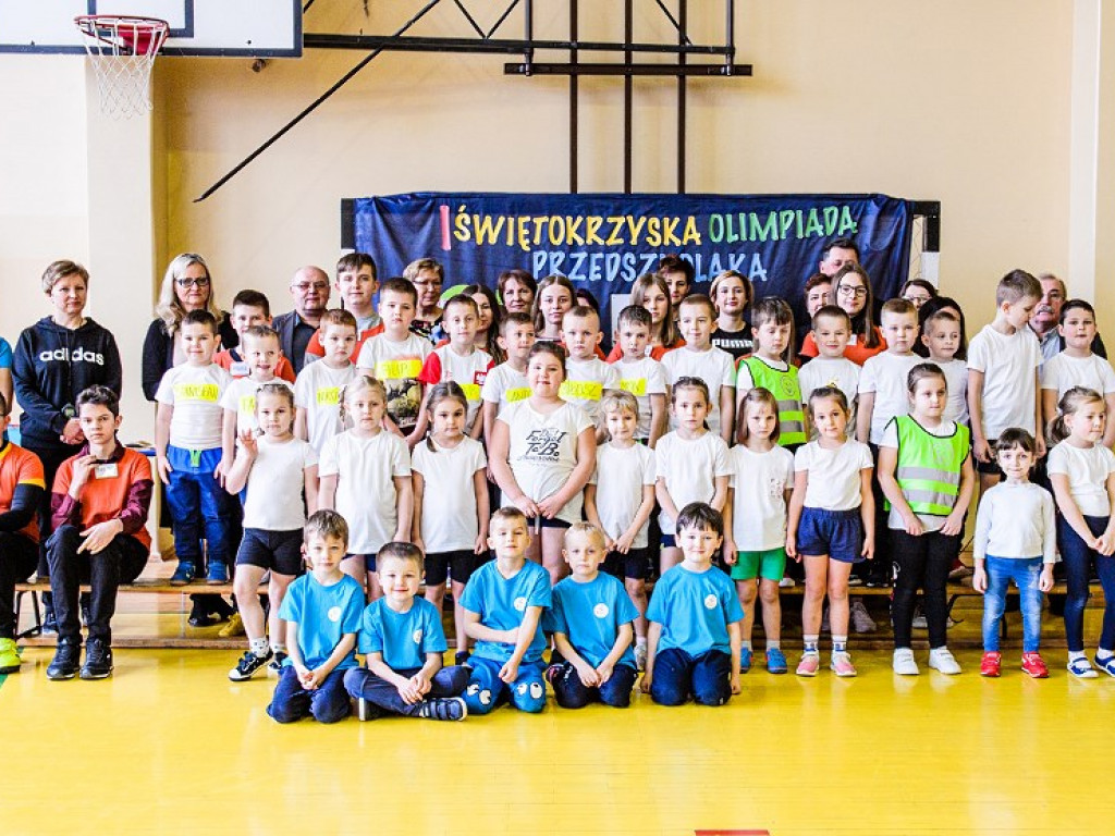 I Świętokrzyska Olimpiada Przedszkolaka w Łoniowie [zdjęcia]