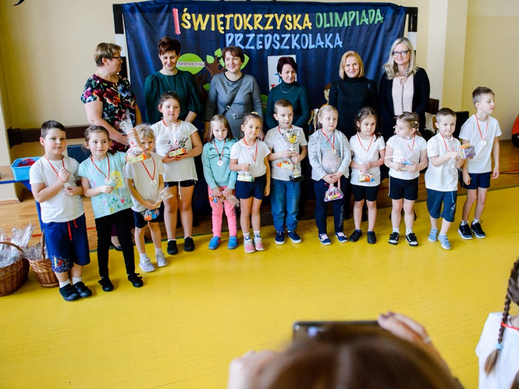I Świętokrzyska Olimpiada Przedszkolaka w Łoniowie [zdjęcia]