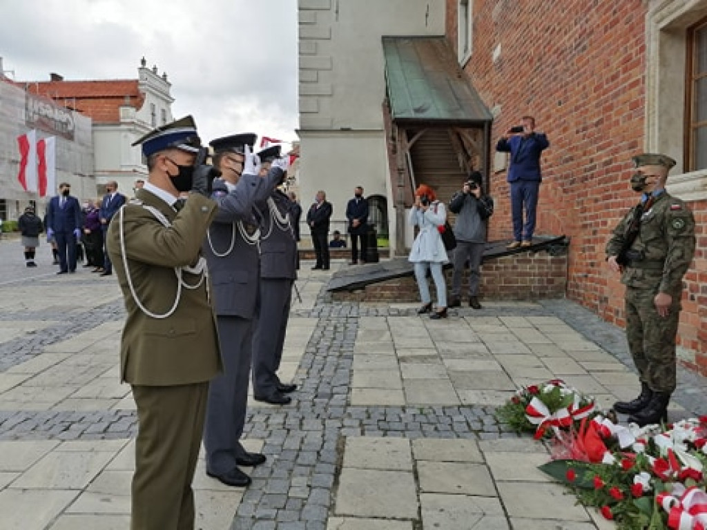 Sandomierzanie uczcili rocznicę uchwalenia Konstytucji 3 maja [zdjęcia]