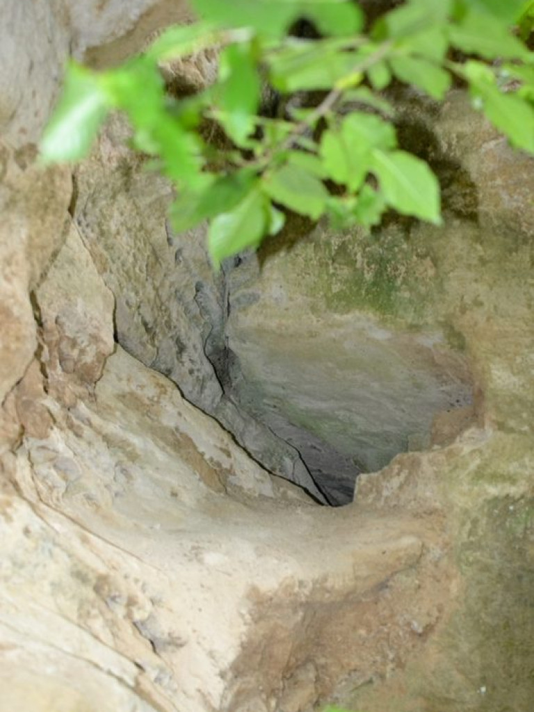 Podziemny świat w Podmaleńcu. Okolice Staszowa obfitują w jaskinie (zdjęcia)