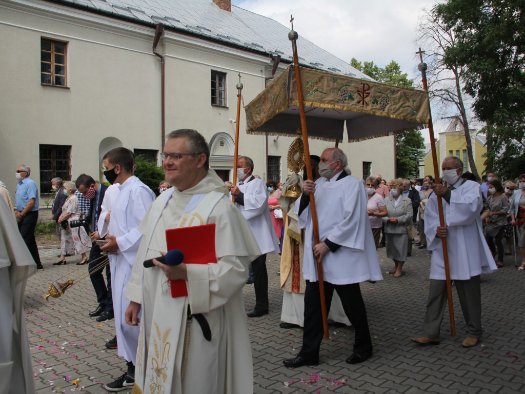Boże Ciało w dobie pandemii - Tarnobrzeg - Dominikanie