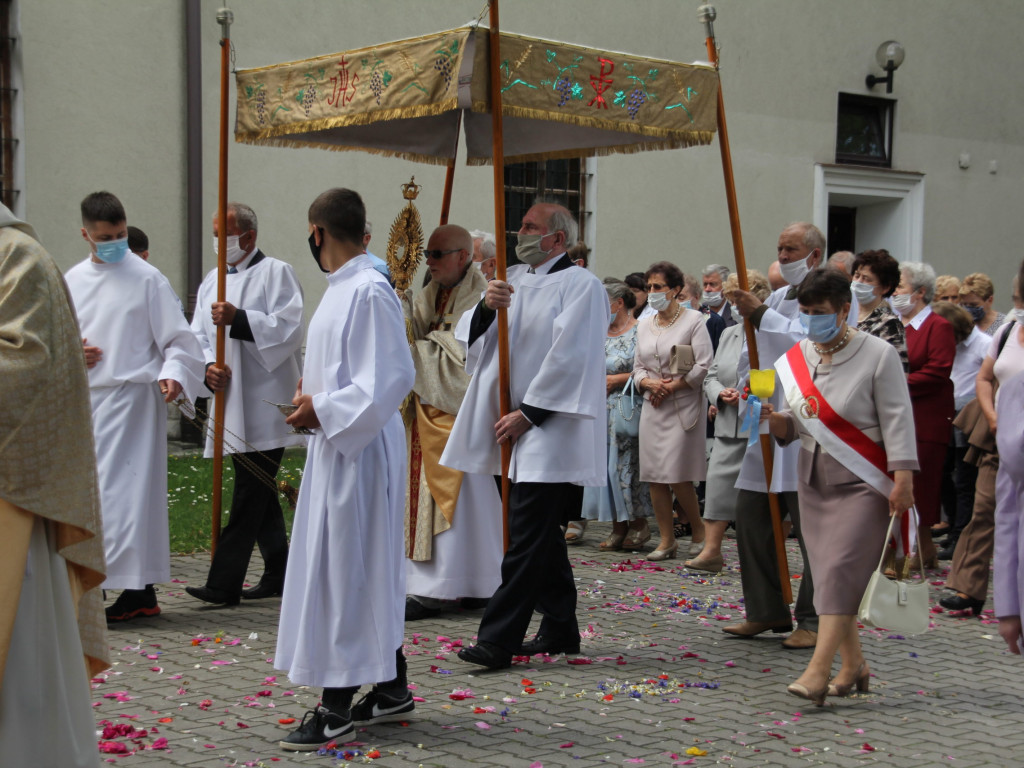 Boże Ciało w dobie pandemii - Tarnobrzeg - Dominikanie