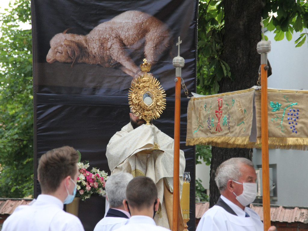 Boże Ciało w dobie pandemii - Tarnobrzeg - Dominikanie