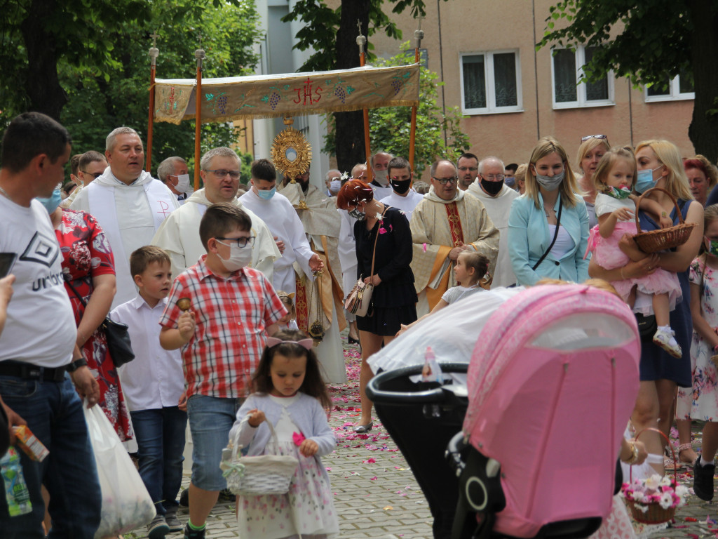 Boże Ciało w dobie pandemii - Tarnobrzeg - Dominikanie