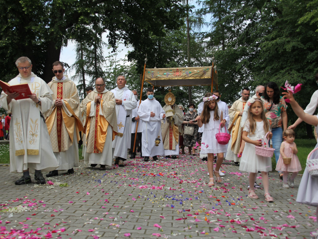 Boże Ciało w dobie pandemii - Tarnobrzeg - Dominikanie