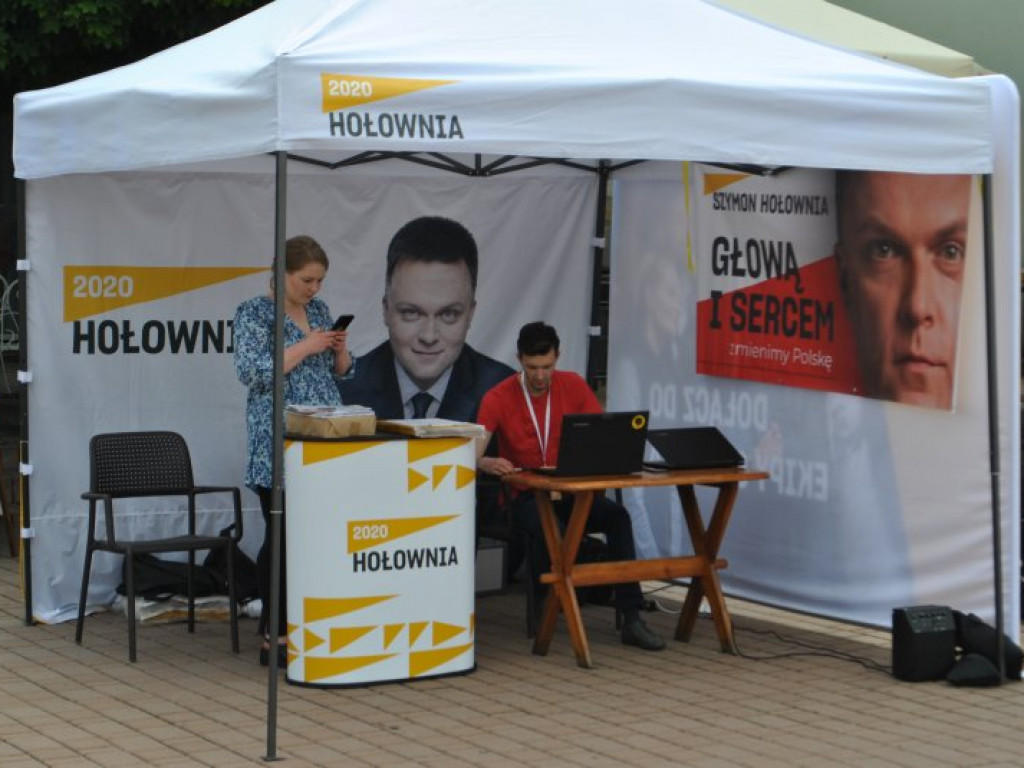 W Tarnobrzegu zachęcali do głosowania na Szymona Hołownię [zdjęcia]