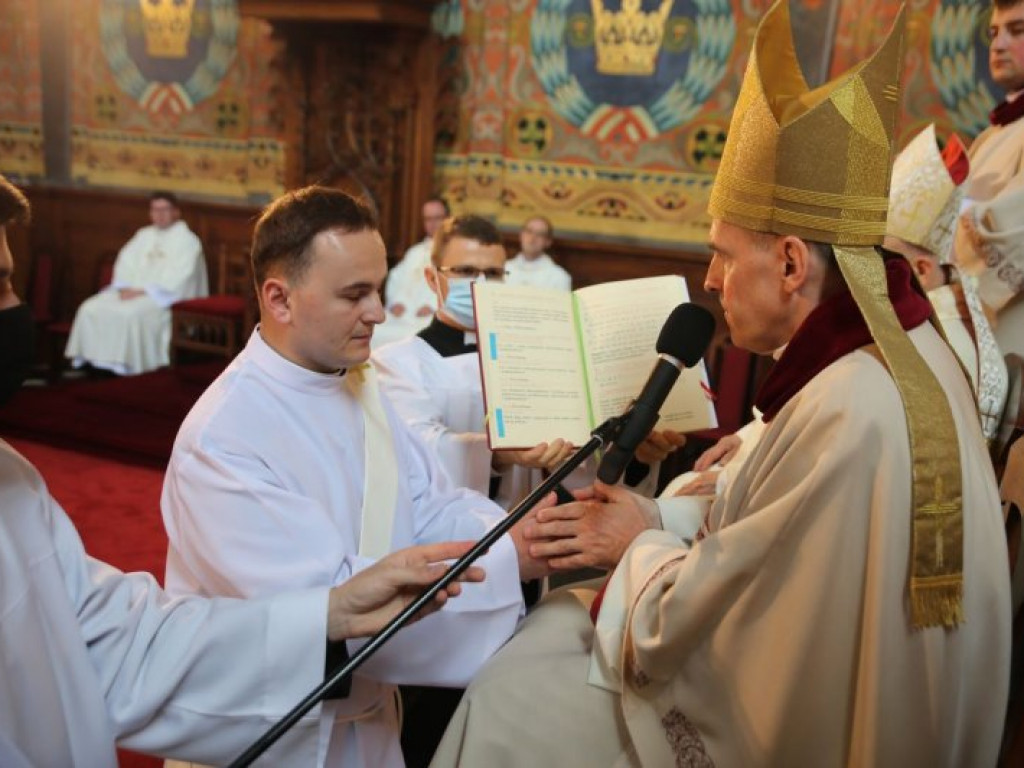 Diecezja sandomierska ma trzech nowych kapłanów [zdjęcia]