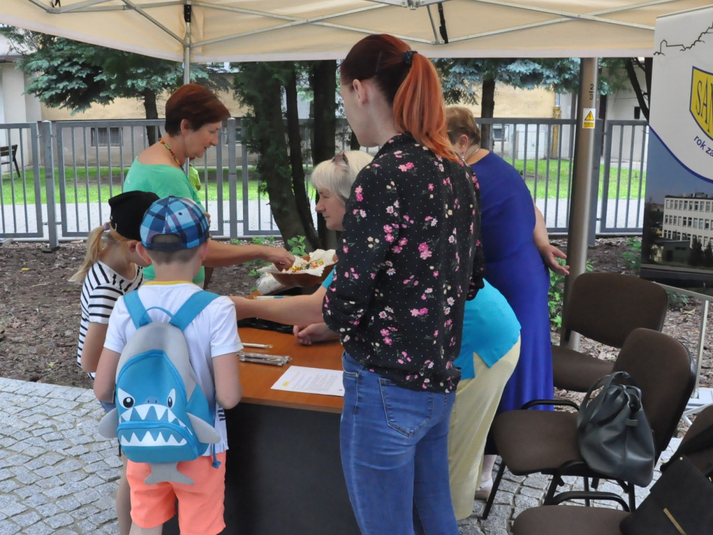 Na sandomierskim osiedlu prawie jak w Ciechocinku. Nowy park z tężnią już otwarty [zdjęcia]