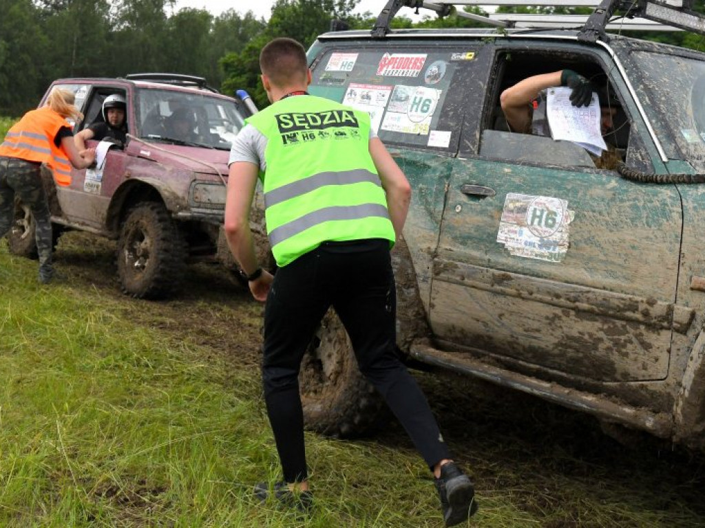 Hardcorowa jazda nad Jeziorem Tarnobrzeskim (zdjęcia)