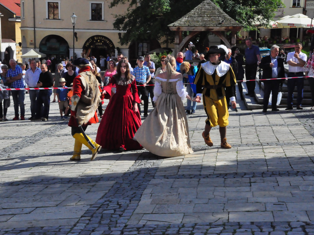 Sandomierscy rycerze pokazali pierwszą w tym sezonie inscenizację [zdjęcia]