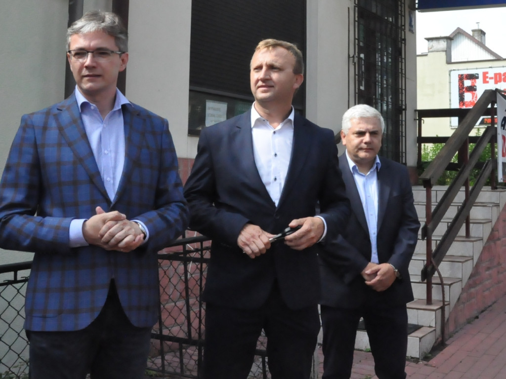 Sandomierskie biuro europosła Adama Jarubasa już otwarte